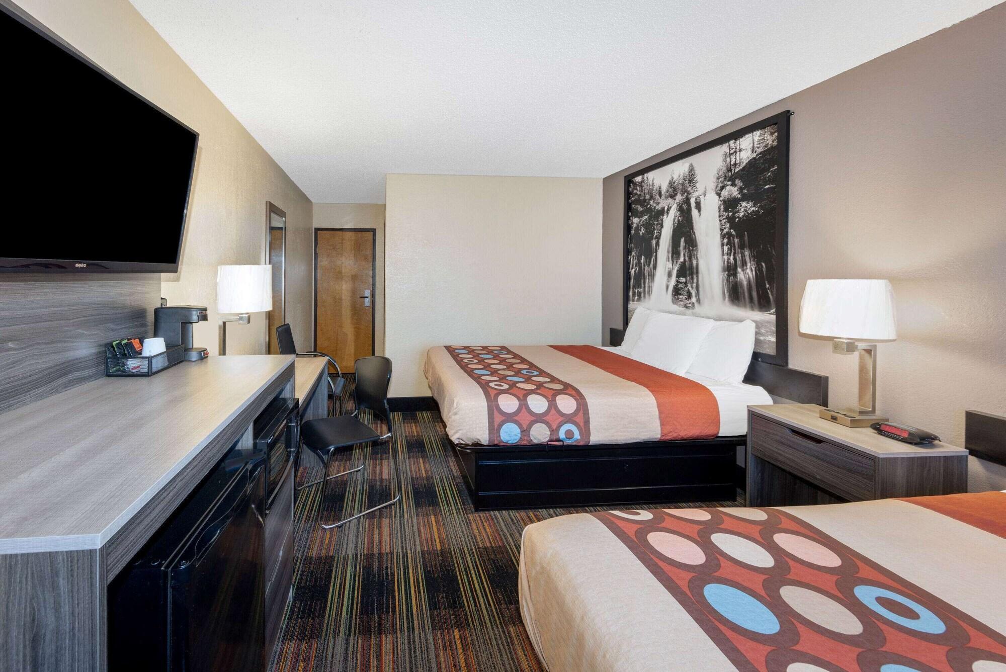 Super 8 By Wyndham Kansas City At Barry Road/Airport Экстерьер фото